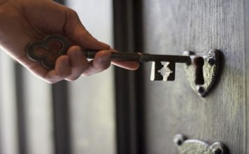 Nhân sinh truyện: Kỳ 31 “Ổ khóa và chìa khóa: Cái nào quan trọng hơn?” cau-chuyen-o-khoa-va-chi-khoang