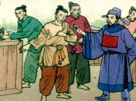 nha-vua-va-doi-chan-dau