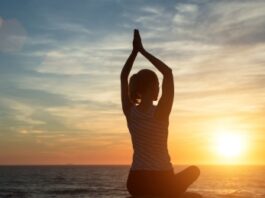 Vạn sự tuỳ duyên hay là Đức năng thắng số